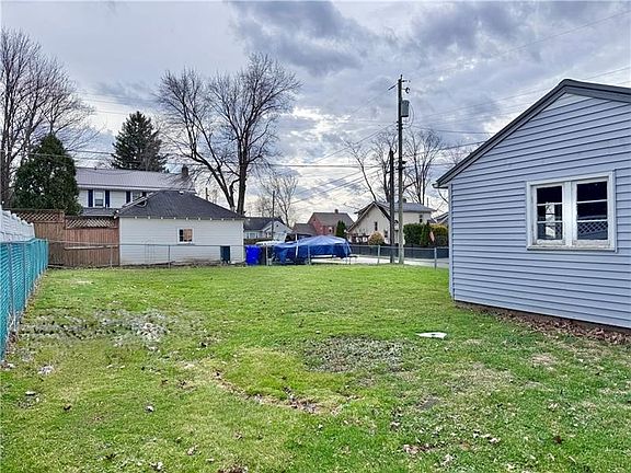 3rd image of 421 S Main St