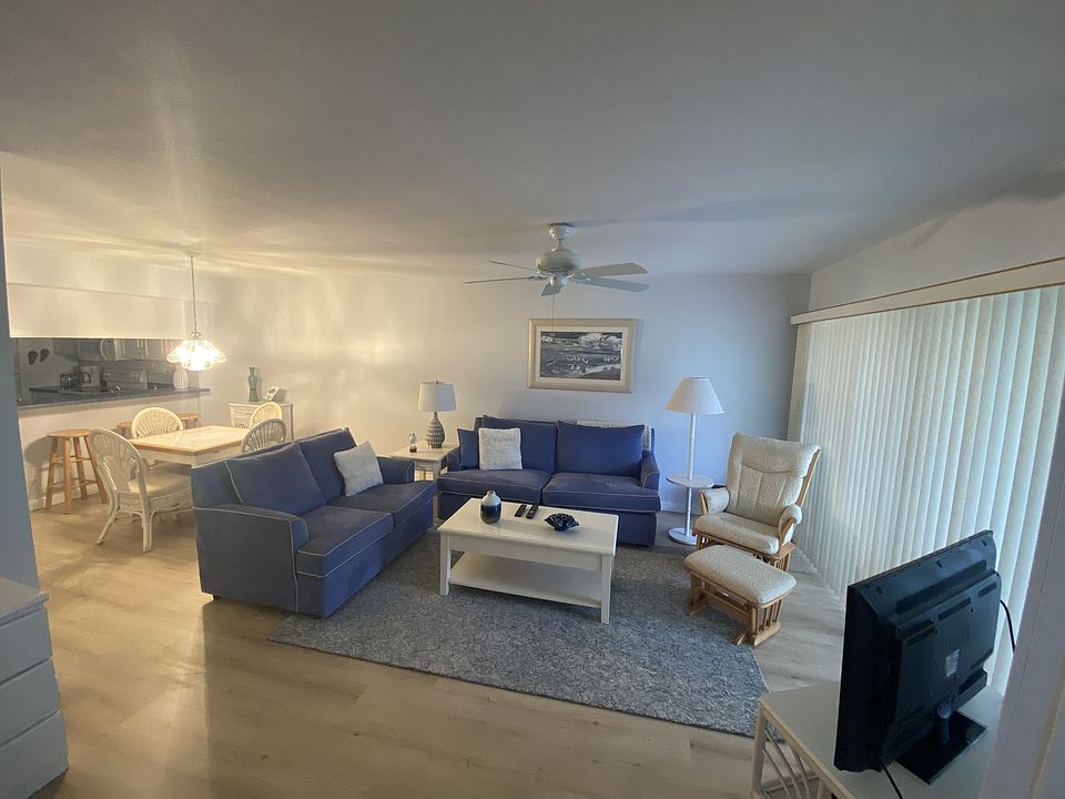 1st image of 433 Cerromarlane #338