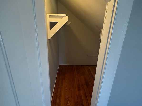9B Nicholas Sq #9B