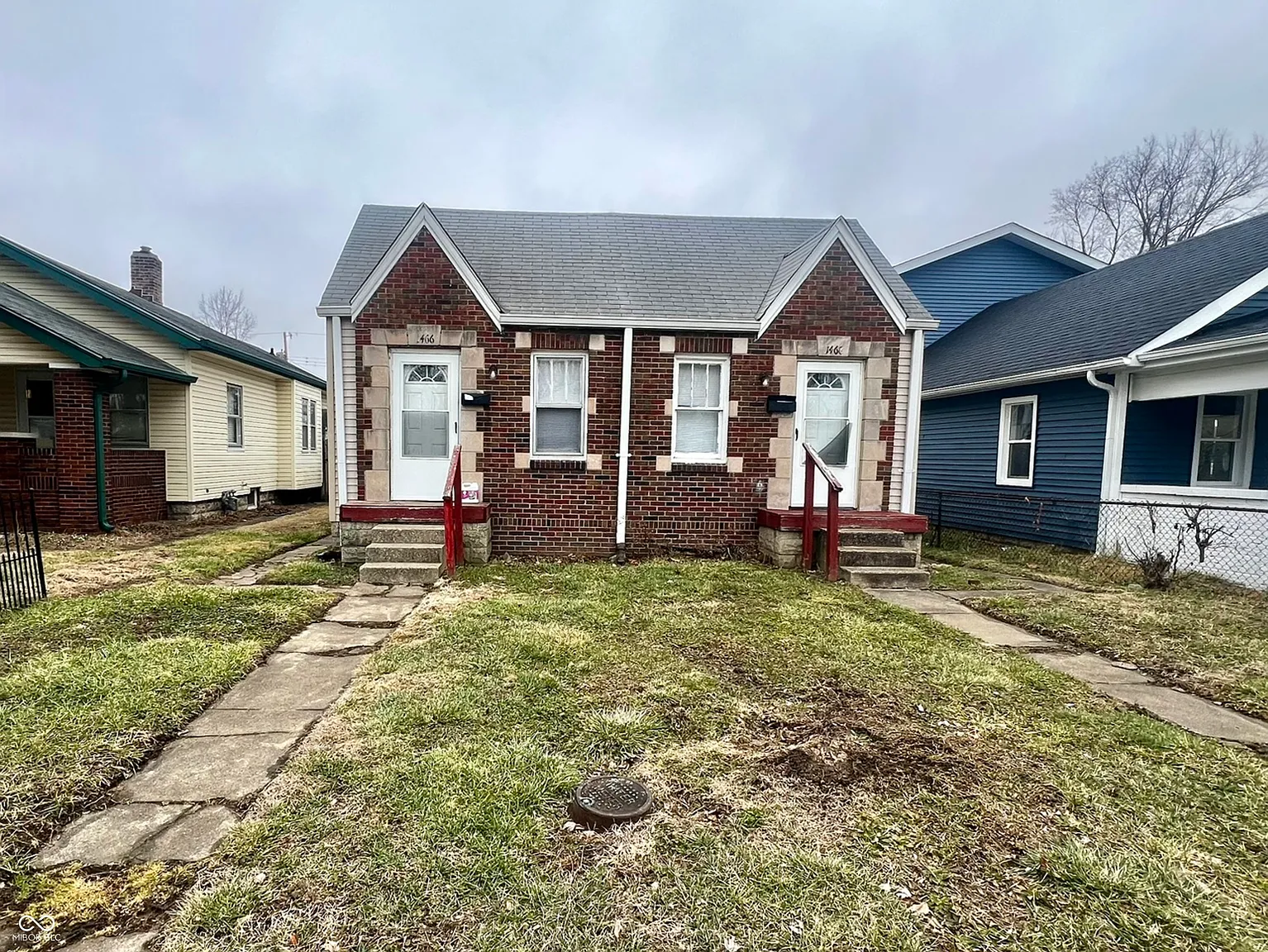 1466 N Grant Ave photo 1