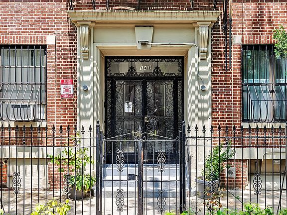 2nd image of 149 Sterling St APT 4C