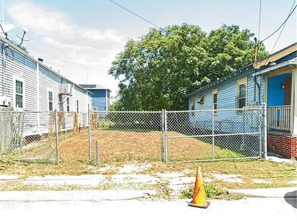 2713 N Claiborne Ave, New Orleans, LA 70117