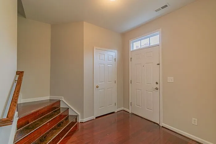 4057 Buckingham Dr — Photo 15
