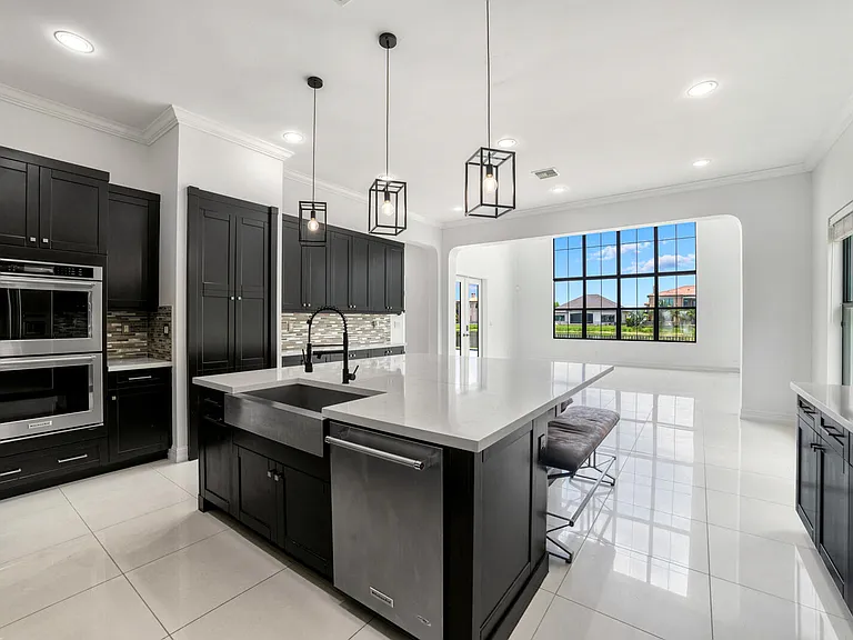 9065 Watercrest Cir E — Photo 8