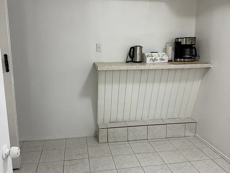 2111 Lamar St #B — Photo 6
