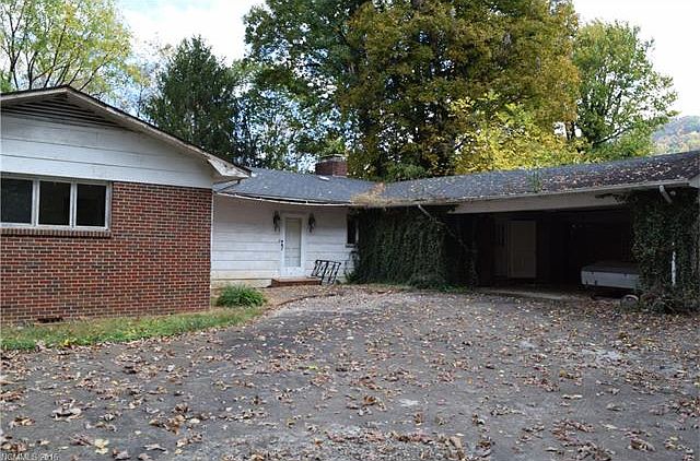 1st image of 211 Brunswick Dr