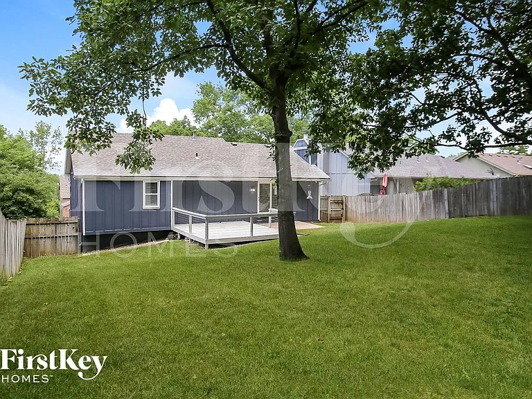 8033 N Everton Ave — Photo 15