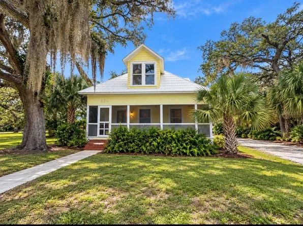 224 ALBERT STREET, DUNEDIN, FL 34698