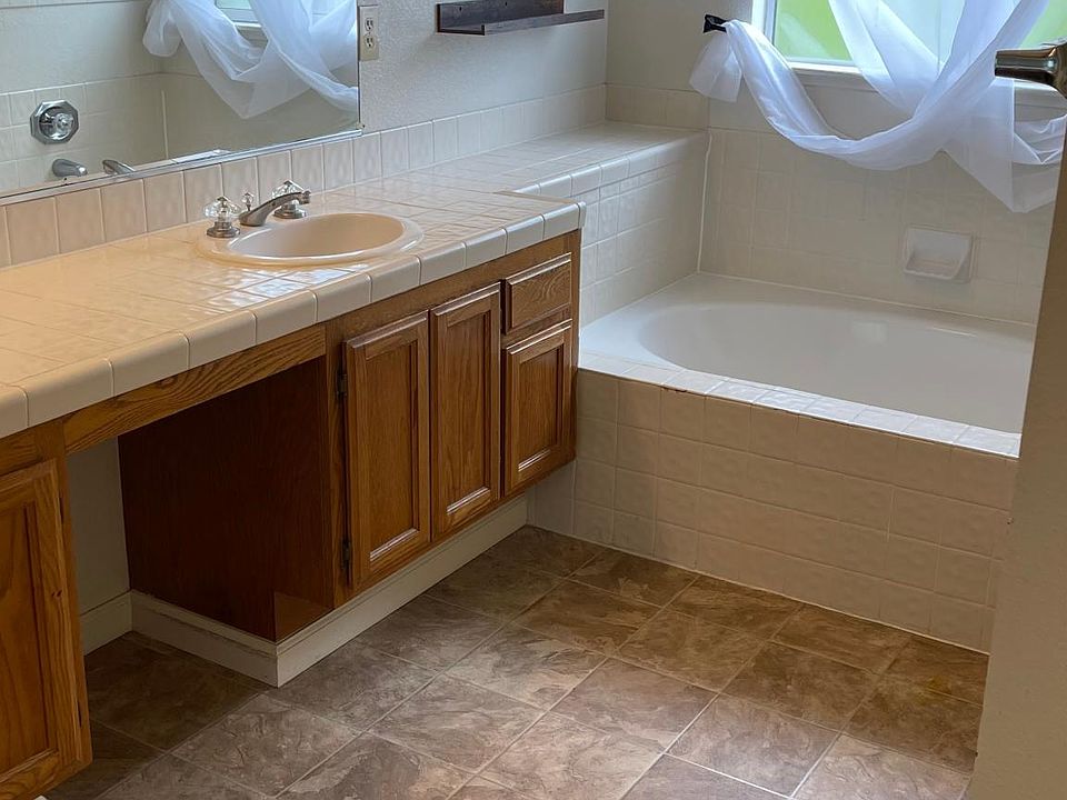 1st image of 802 Derry Cir #869