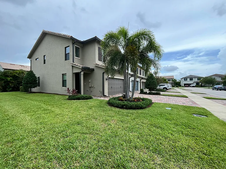 8193 Cinch Way — Photo 3