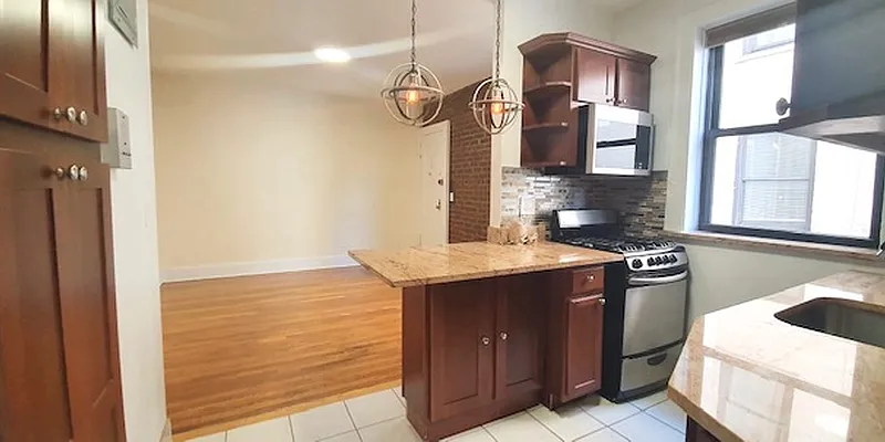 Rented by Axxess Realty Group | media 4