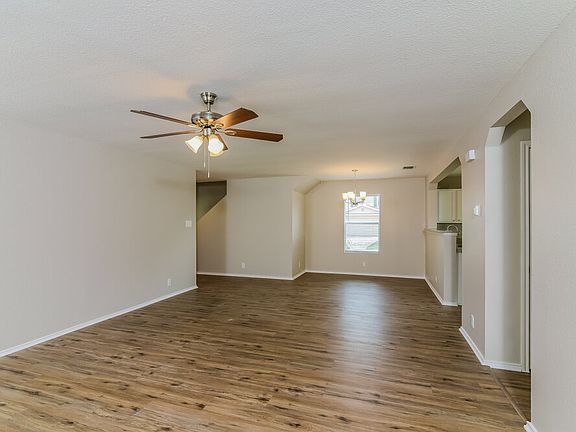 5th image of 8238 Willow Country