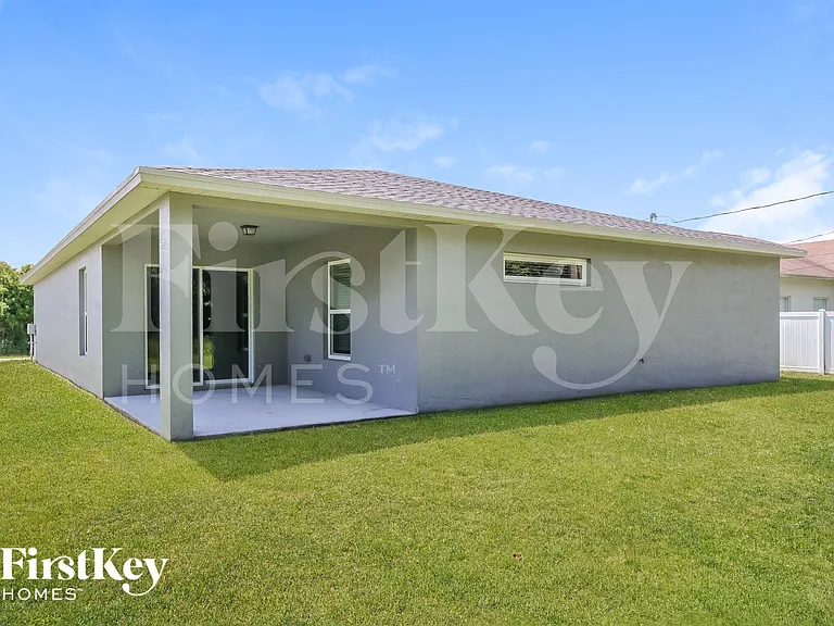3765 SW Darby Ln — Photo 14