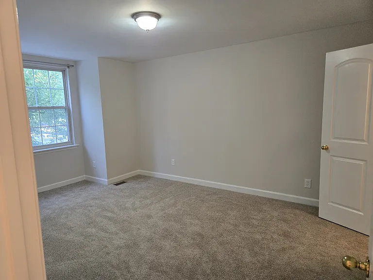 730 Windbrook Cir — Photo 33