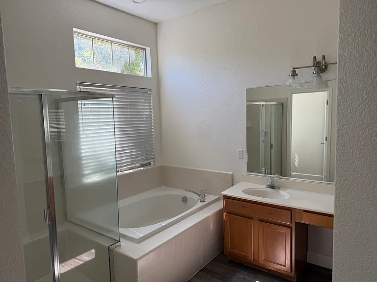 1245 Hillwood Loop — Photo 7