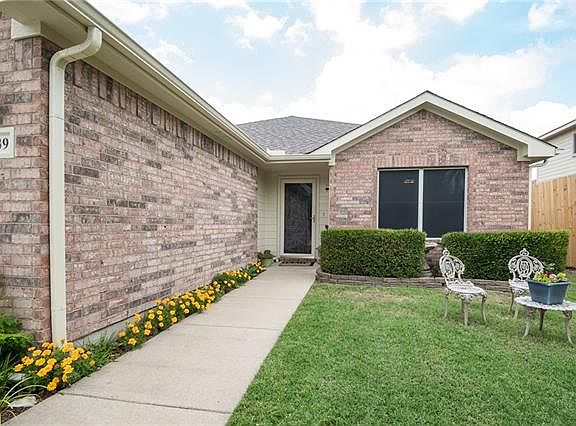 3rd image of 1639 Sequoia Dr