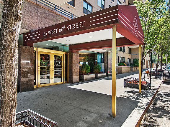 5th image of 165 W 66th St APT 11M