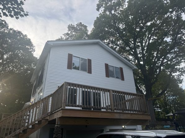 6 Maverick Rd #1