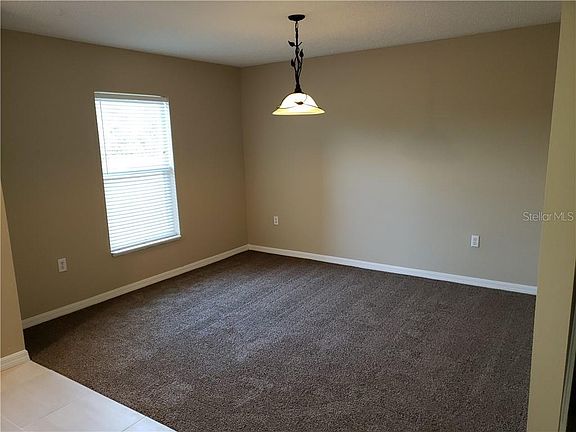 4th image of 2811 Arrendonda Dr