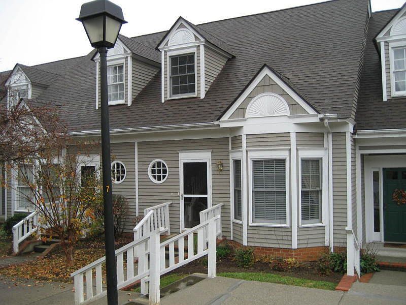 1st image of 505 W Main St #505D