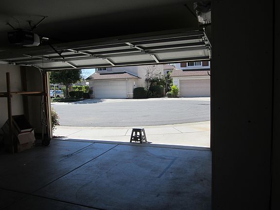 View opposite from garage door showing ultra quiet cul-de-sac like "circle". Rarely see a neighbor.