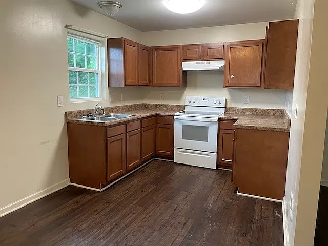 314 Citadel Dr — Photo 5