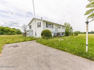 16752 Glidden Rd, Holley, NY 14470