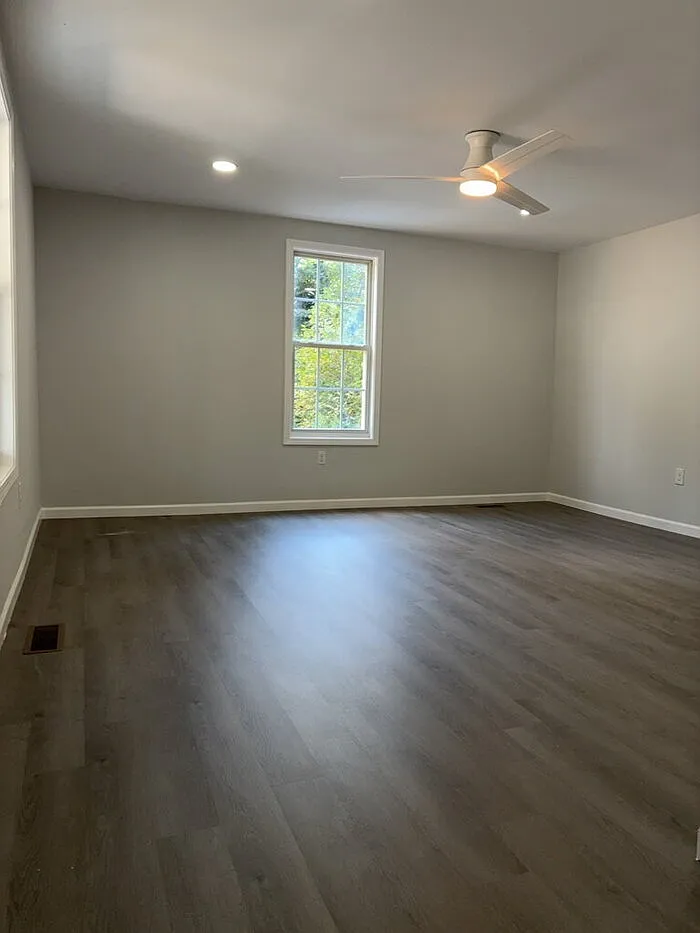 3 bed, 2.0 bath, 1210 sqft, $1,600 — Photo 3