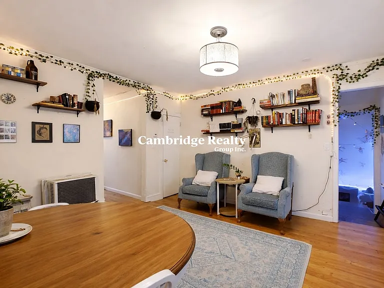 9 Medford St #1T — Photo 7