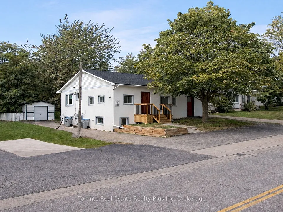 16 Huron Rd #3