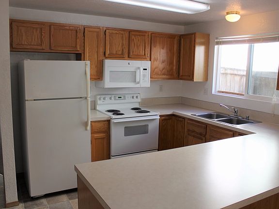 4th image of 3524 College St SE