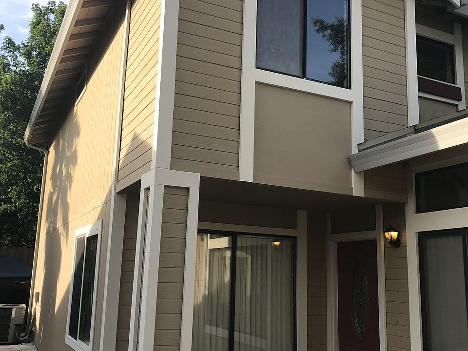 1st image of 813 Cameron Ct