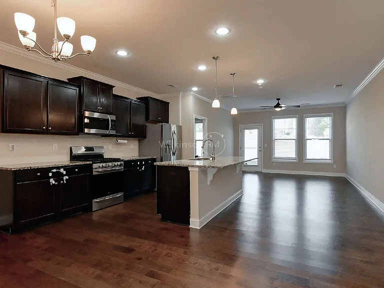 1465 Bramblewood Dr — Photo 6