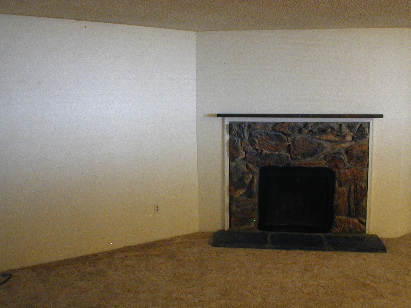 Frontier 3312 — Photo 2