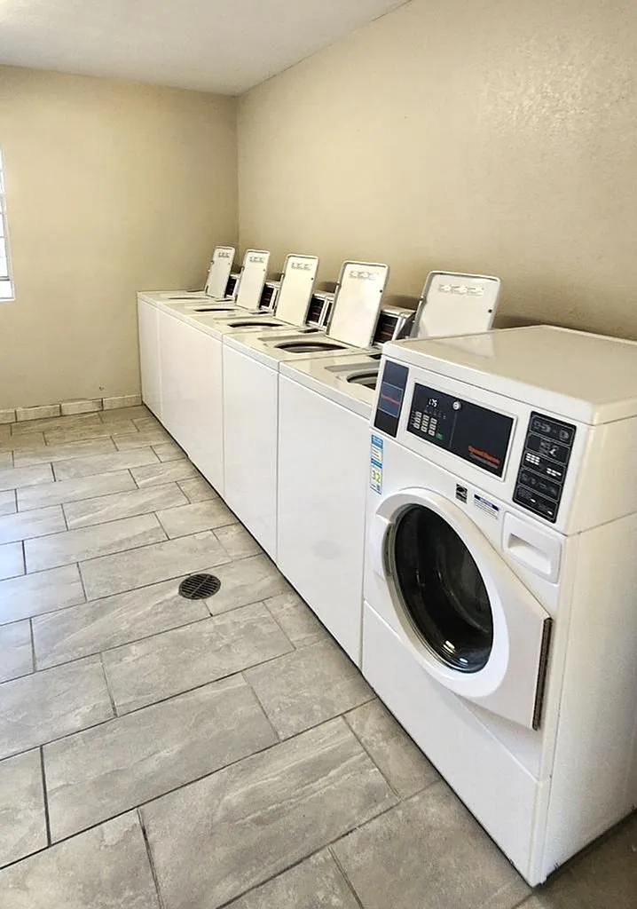 The Citadel Apartments — Photo 4