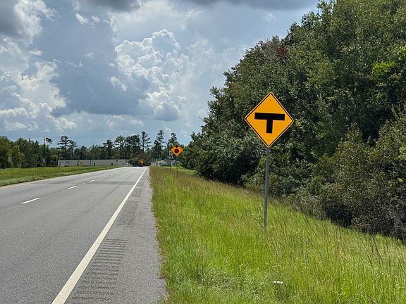 4th image of Nec Of Hwy #31