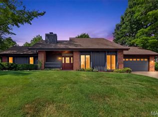 1028 Monfort Ct, Lake Saint Louis, MO 63367
