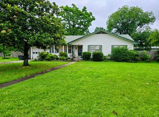 307 Duke St, Talihina, OK 74571