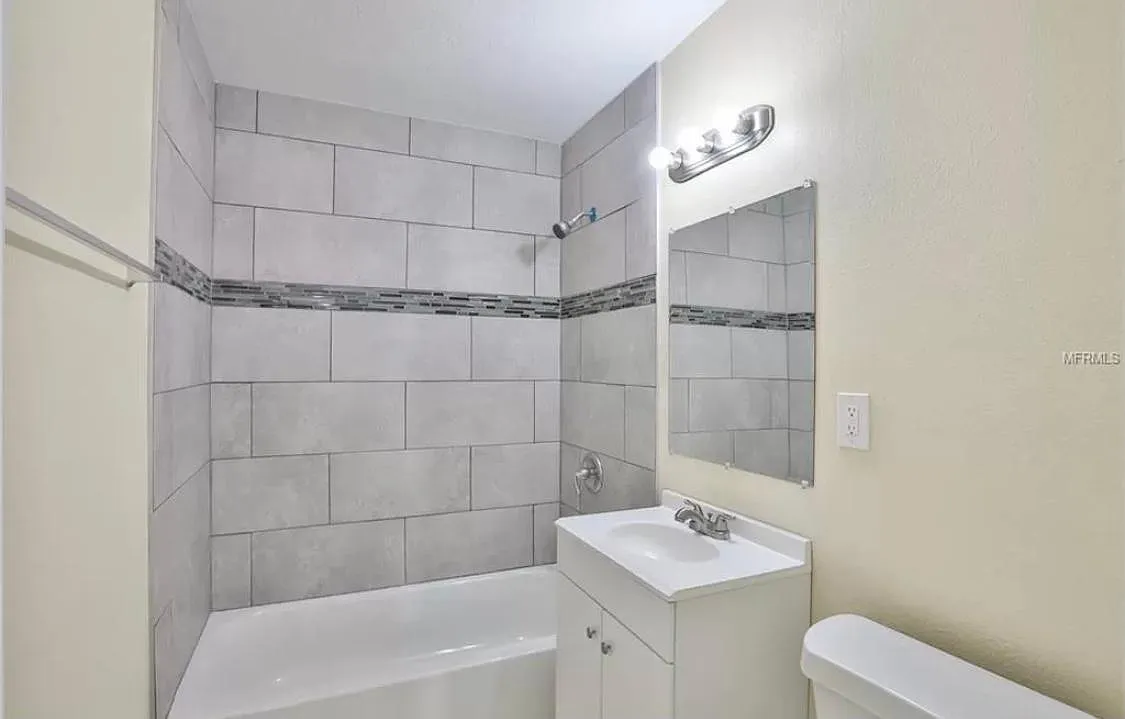 Studio, 500 sqft, $1,300 — Photo 2