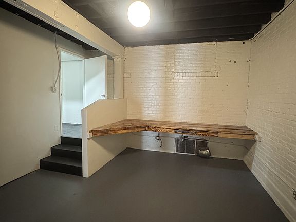 5th image of 1516 E 1st St #1