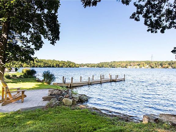 2nd image of 35 Shore Dr
