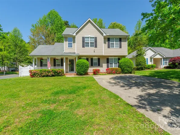 6622 Cedar Cliff Dr, Charlotte, NC 28216