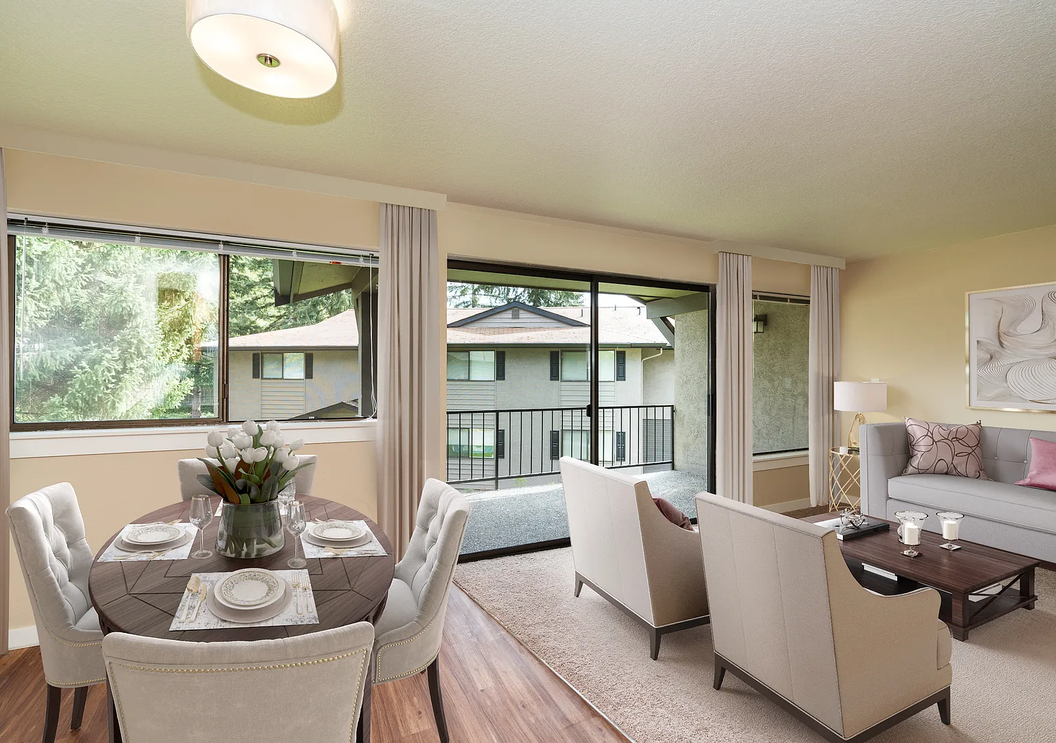 Del Mar Village Apartments — Photo 1
