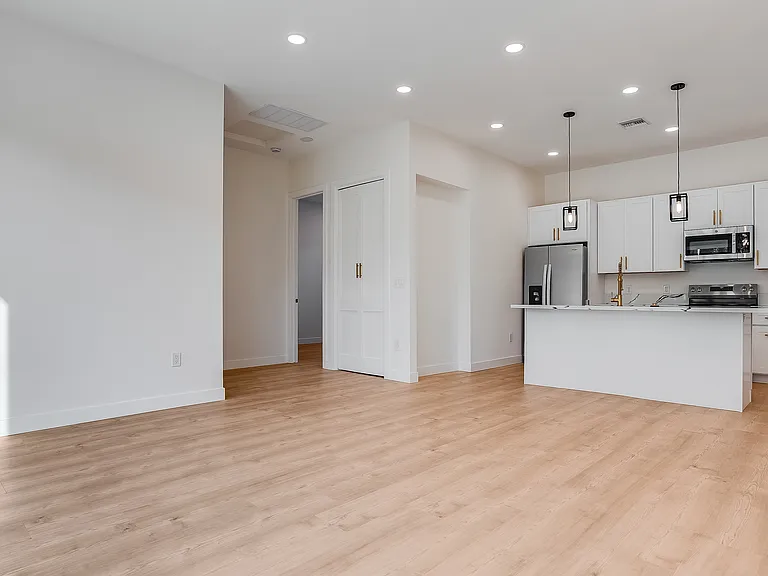 1822 Pomona Ave #B — Photo 6