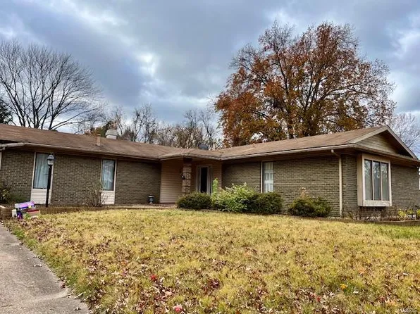 6970 Lakeside Hills Dr, Florissant, MO 63033