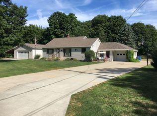 462 Dorrance Rd, Coldwater, MI 49036