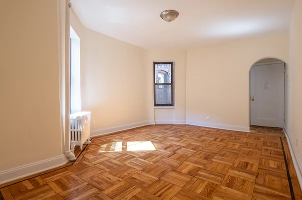 Rented by City Connections Realty | media 20