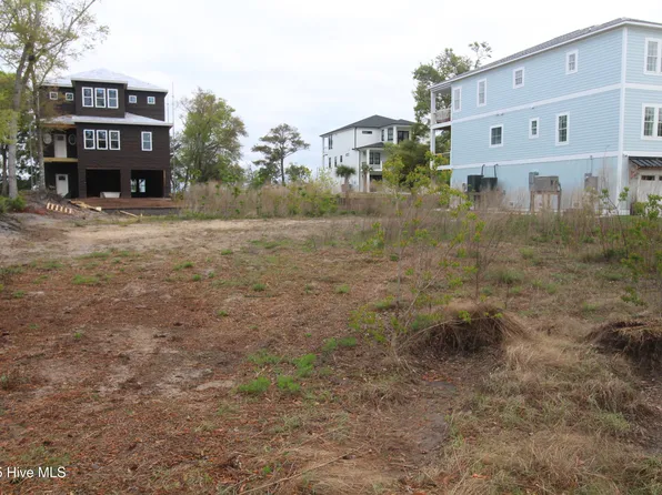 10510 Coast Guard Rd #19A, Emerald Isle, NC 28594