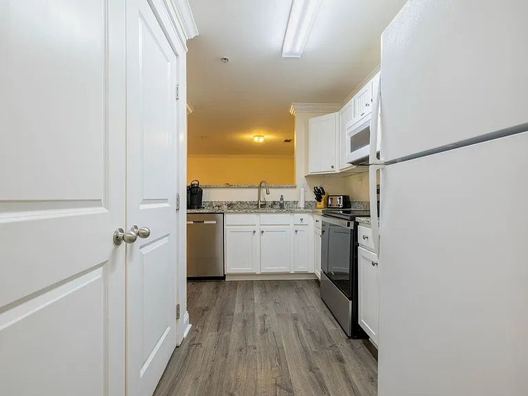 833 Old Greenville Hwy #1036 — Photo 9