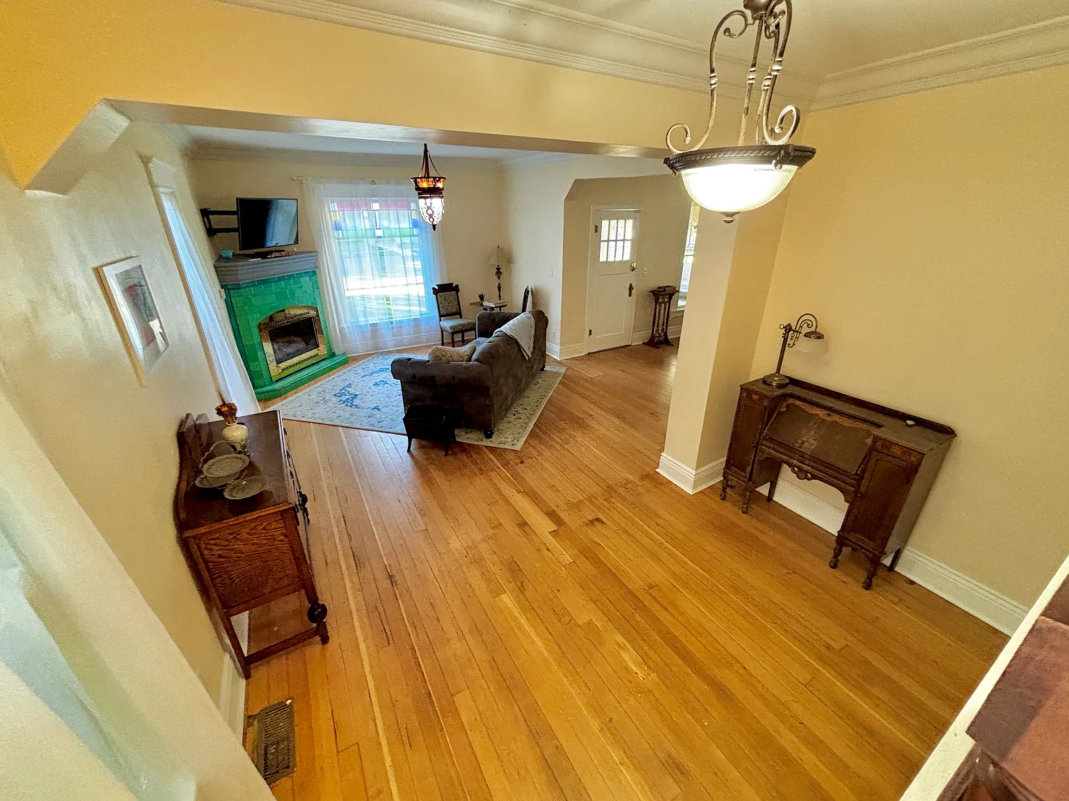 4 bed, 2.5 bath, 3128 sqft, $2,600 — Photo 4